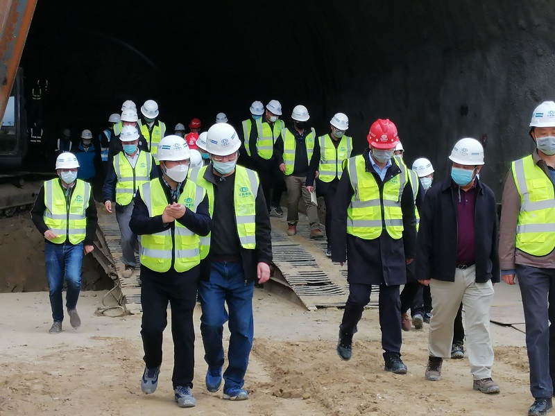 1584094112234566.jpg 蒙屏李家龍3.jpg